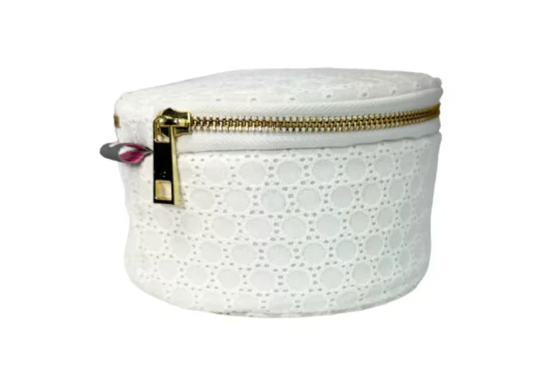 6" Eyelet Love You Button Bag