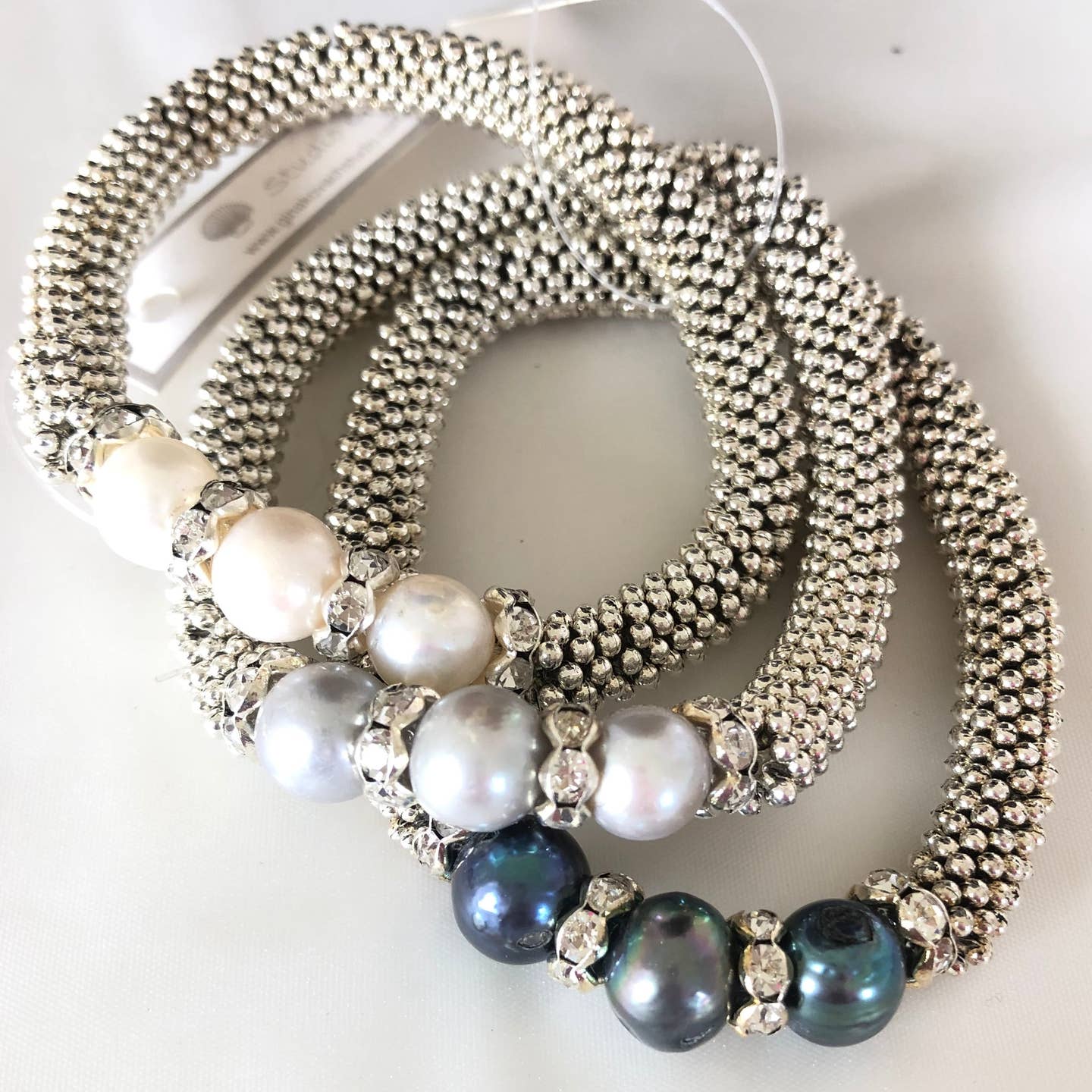 97 3 Pearl Stretch Bracelet- Grey
