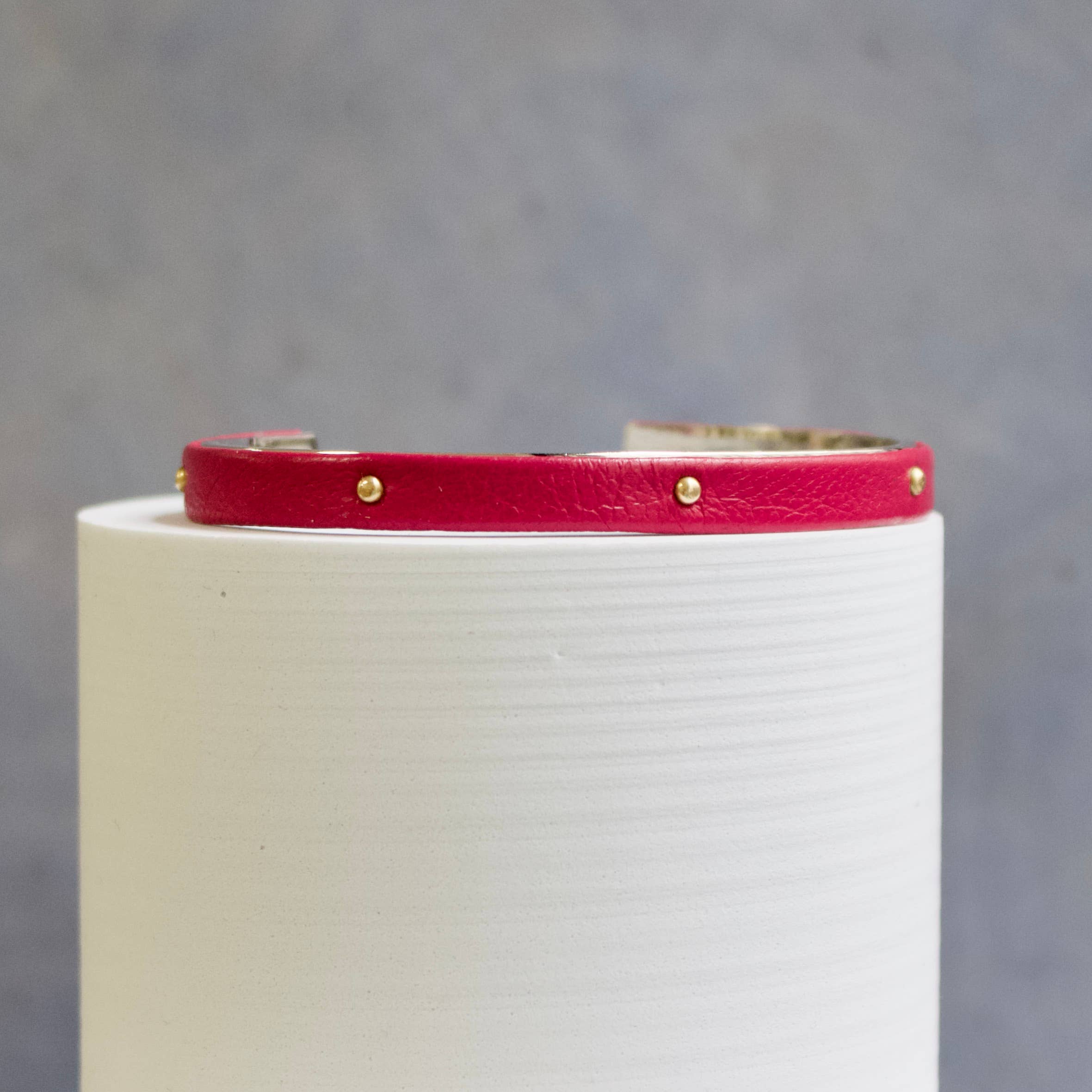 a.v. max - 1/4" Studded Leather Wrapped Cuff: Red/Gold - Image 8