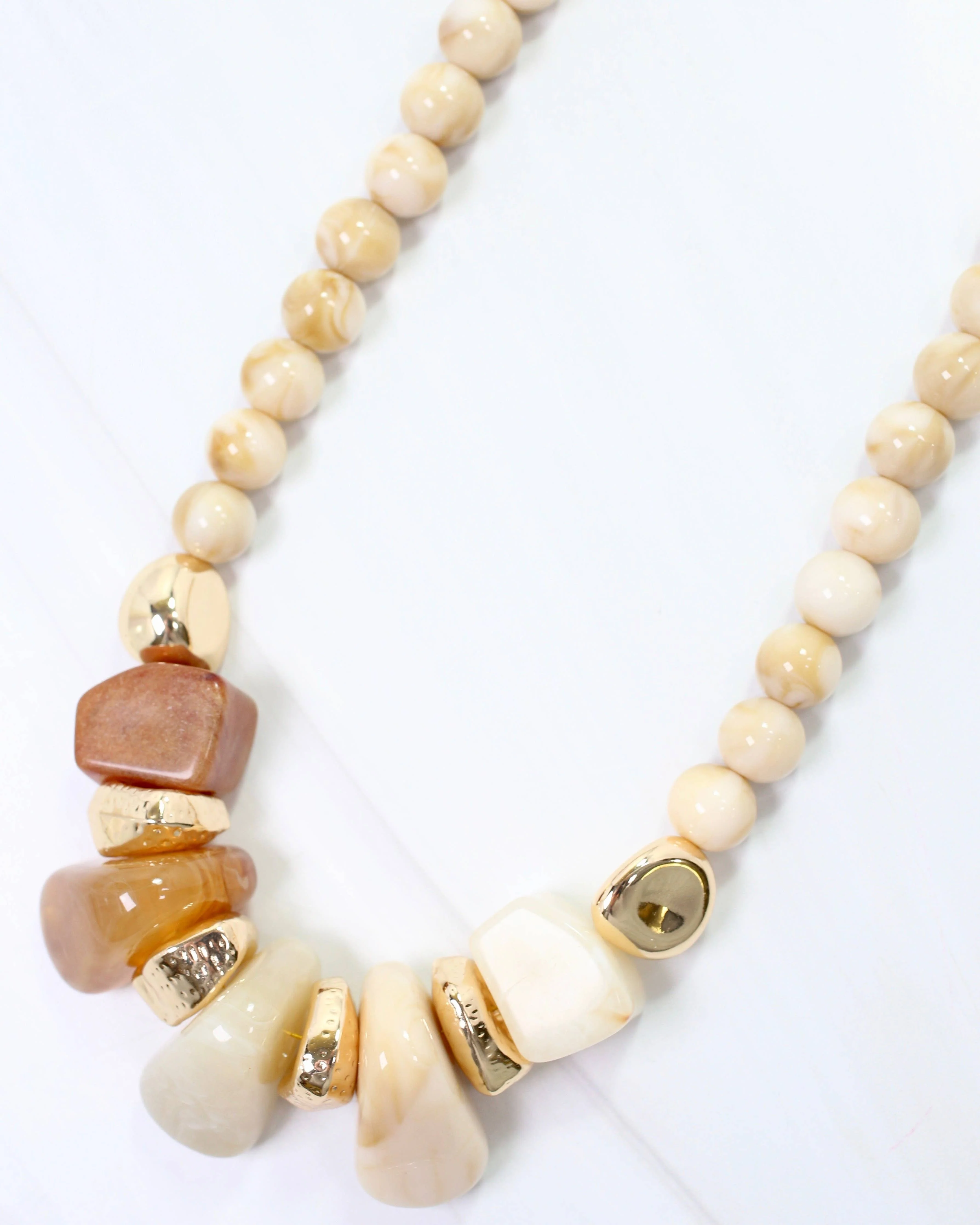 Caroline Hill - Buena Chunky Beaded Necklace Natural: Default - Image 2