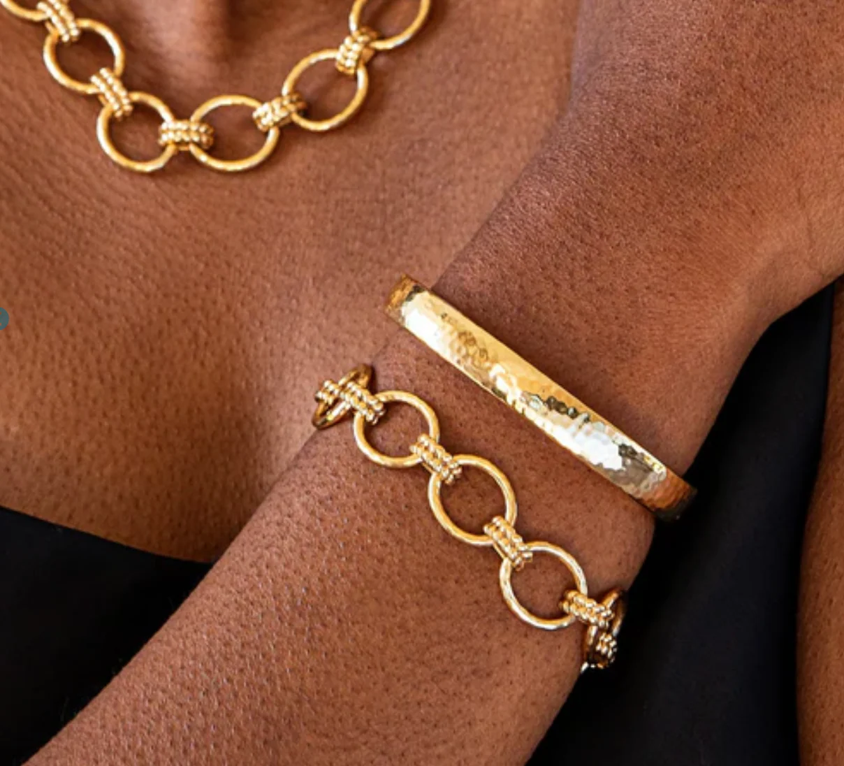 Cleopatra Oval Hinged Bangle- S/M- Gold - Image 2