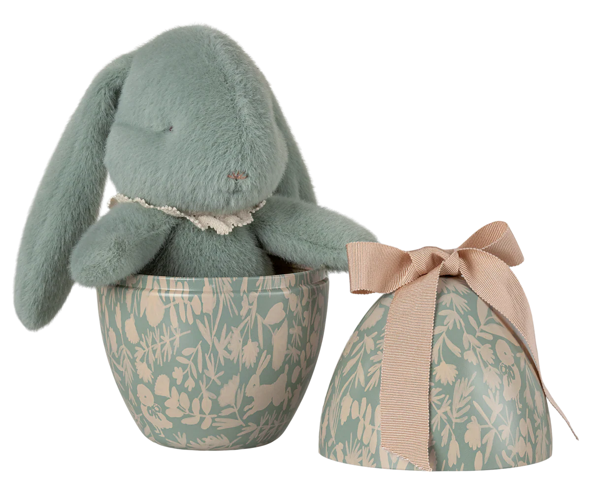 Easter egg with bunny