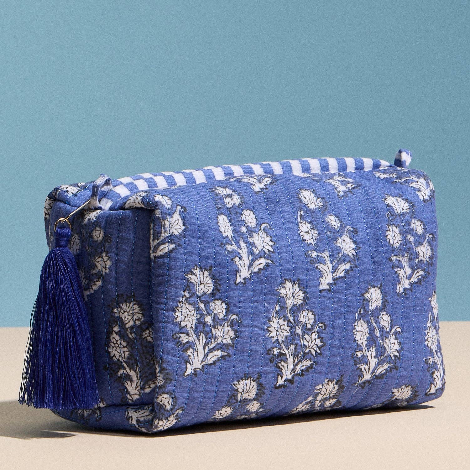 Frem - Blue Quilted Floral Cosmetic Pouch | Zipper Makeup Bag with Tassel: BL / ONE - Image 4