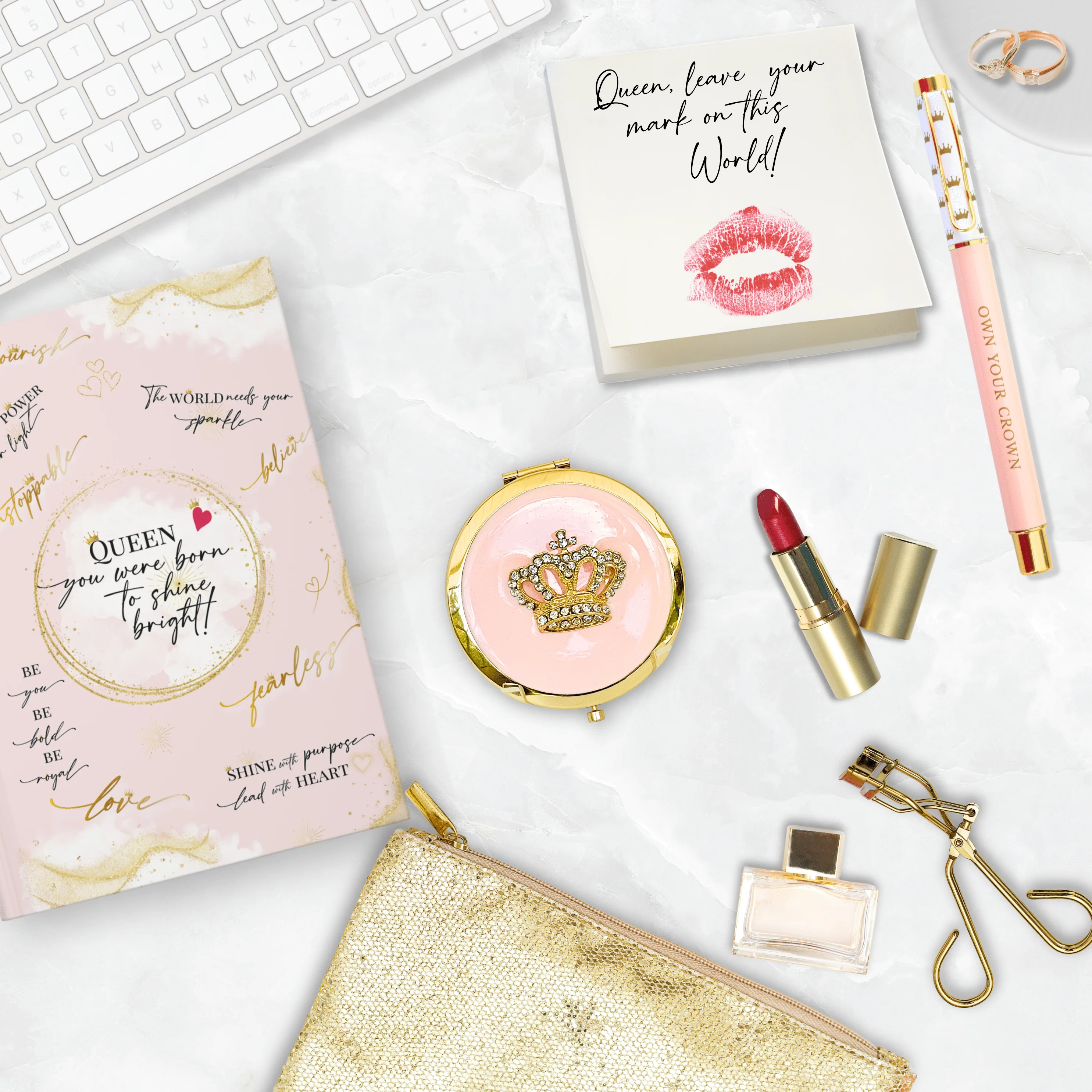 Girl Power 24/7 - Queen’s Heart Compact Mirror – Blush Pink & Gold - Image 2
