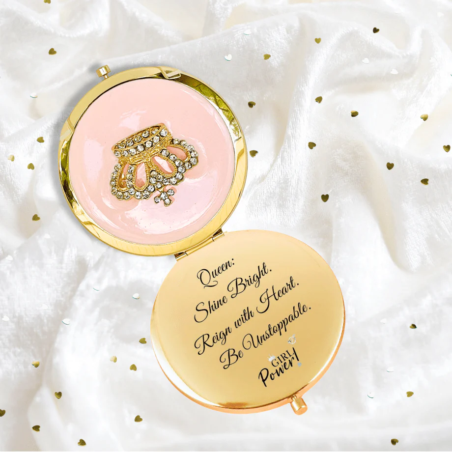 Girl Power 24/7 - Queen’s Heart Compact Mirror – Blush Pink & Gold - Image 3
