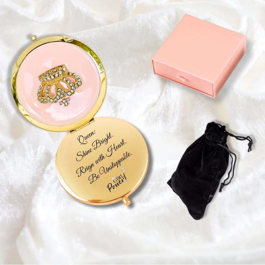 Girl Power 24/7 - Queen’s Heart Compact Mirror – Blush Pink & Gold - Image 5