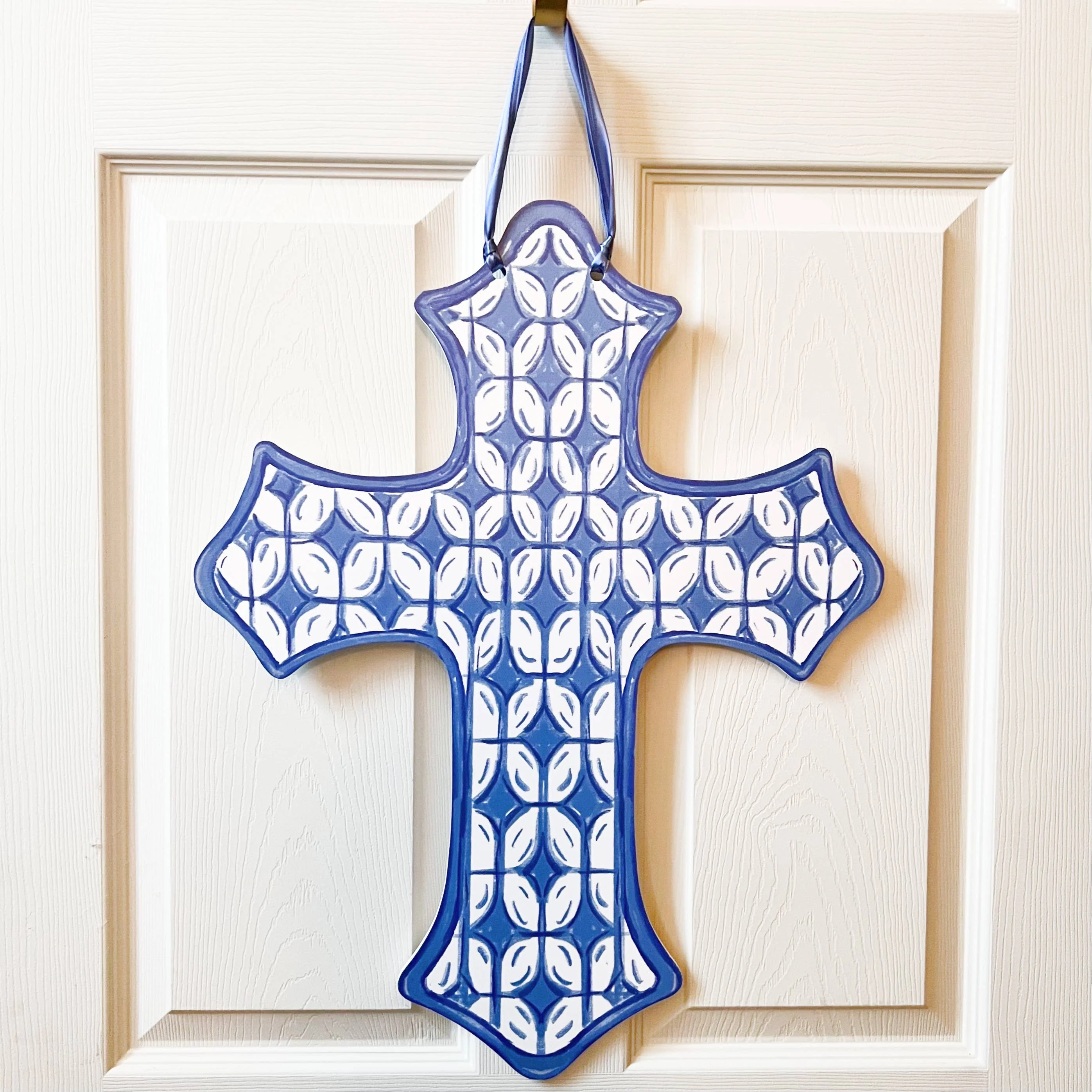 Home Malone - Blue Cross Door Hanger Grandmillenial Lattice Pattern Decor