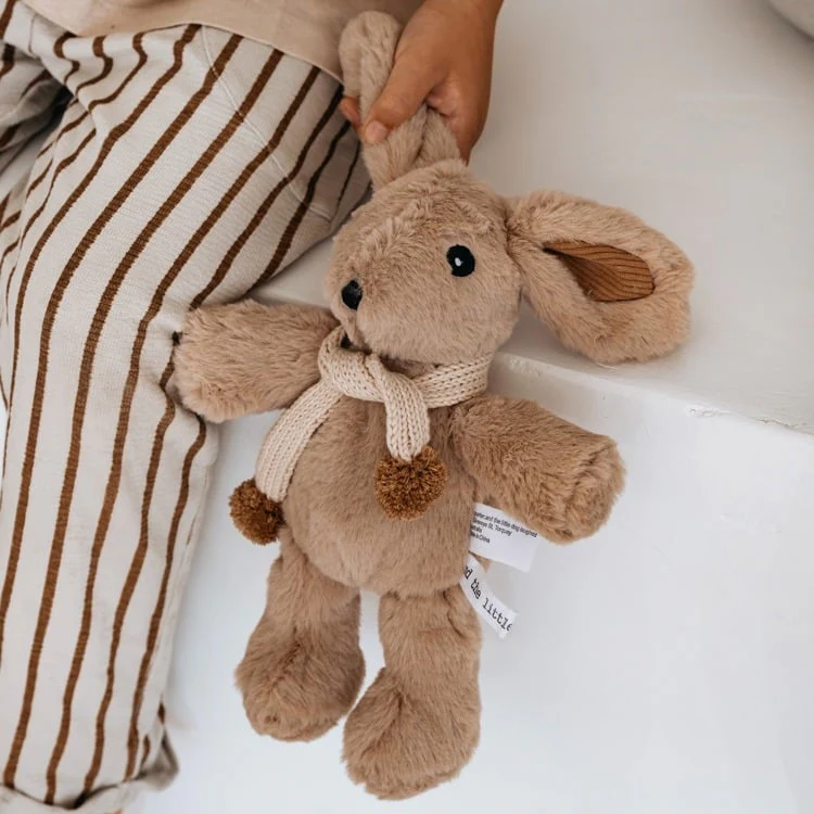 hugh rabbit - medium
