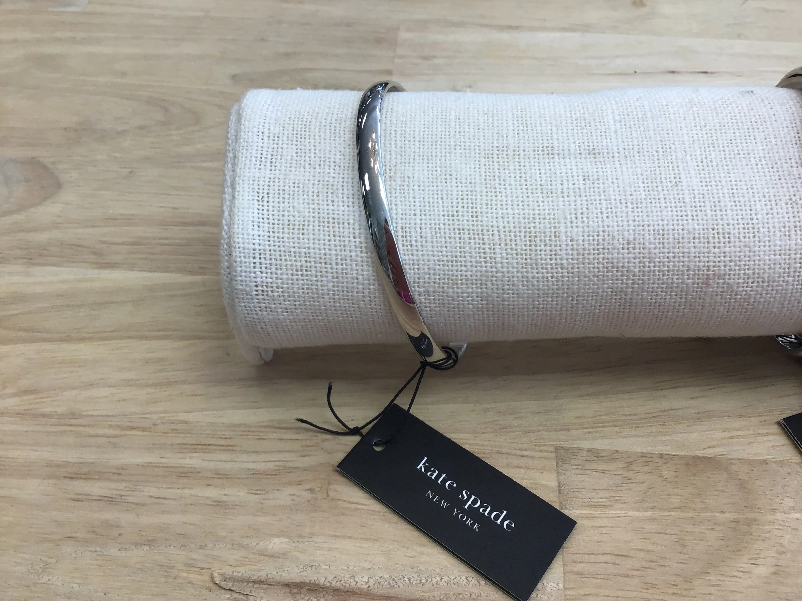 IDIOM BANGLES FIND SILVER LINING
