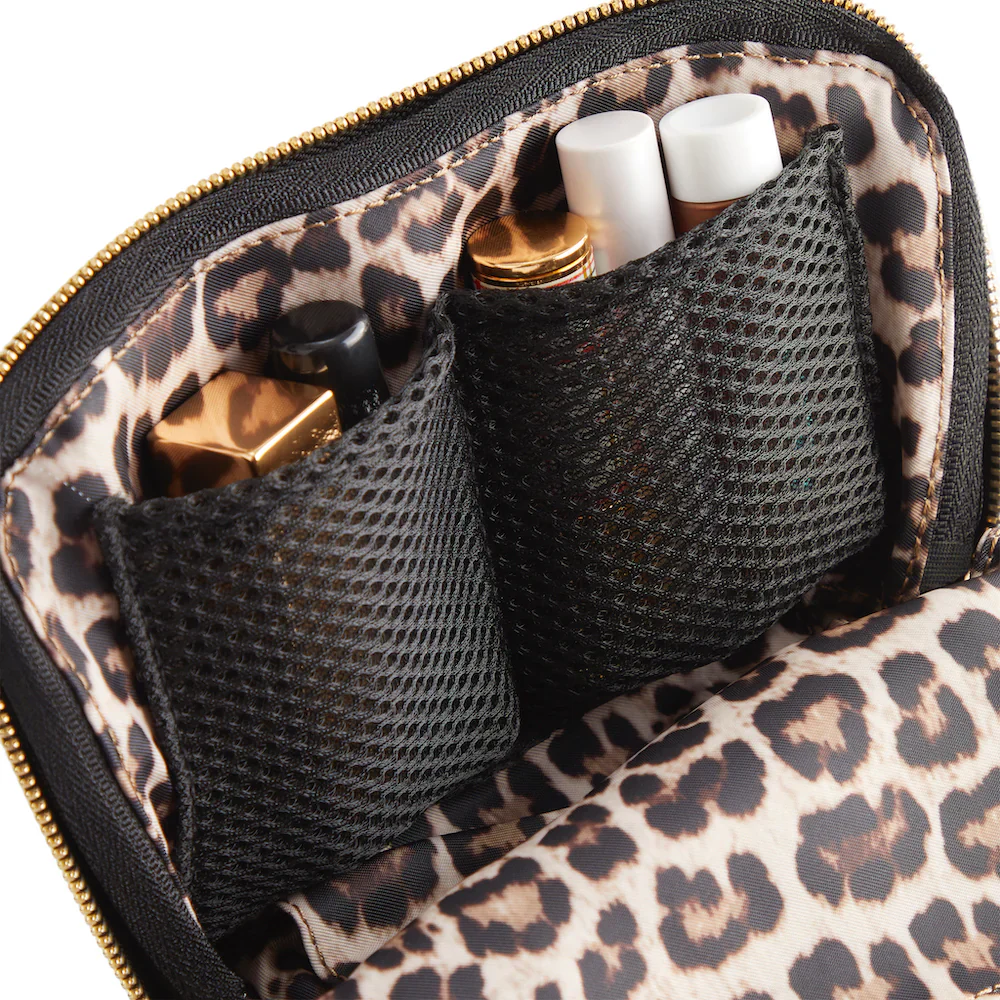 KUSSHI Signature Makeup Bag (Medium) - Image 14