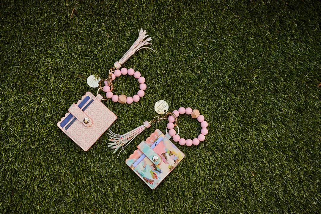 Laura Park Designs - Brooks Avenue Keychain Wristlet Wallet: One Size - Image 2