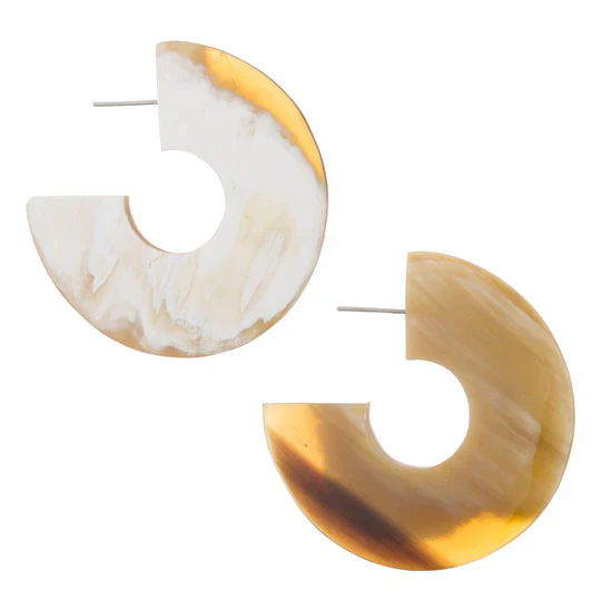 Light Natural Horn Flat Crescent On Post