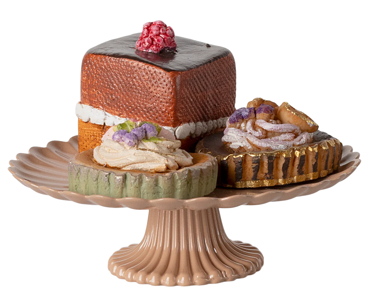 Maileg Mini Cakes and Cakestand - Image 2