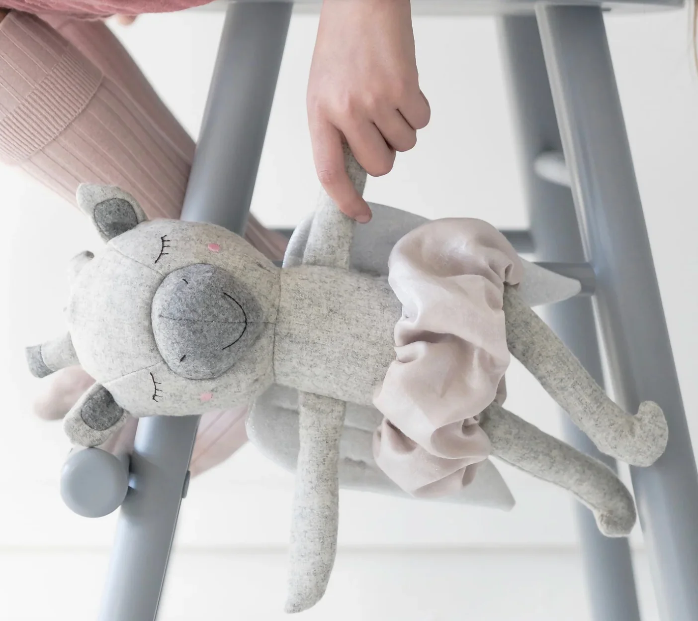 mildred giraffe - Image 3