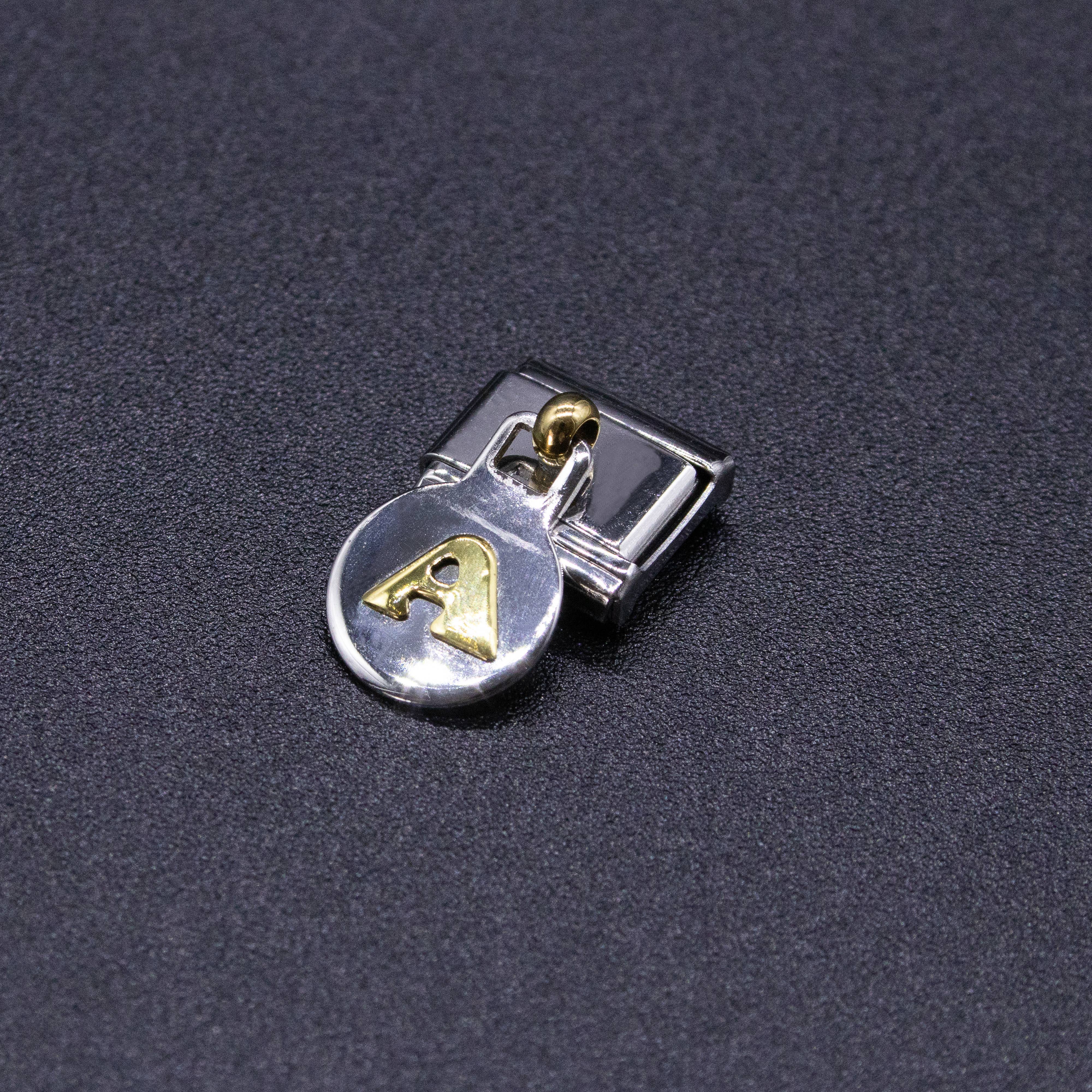 Natalia - Italian Charm Letters A-Z - 9mm Gold Dangle Bracelet Charms: P - Image 3