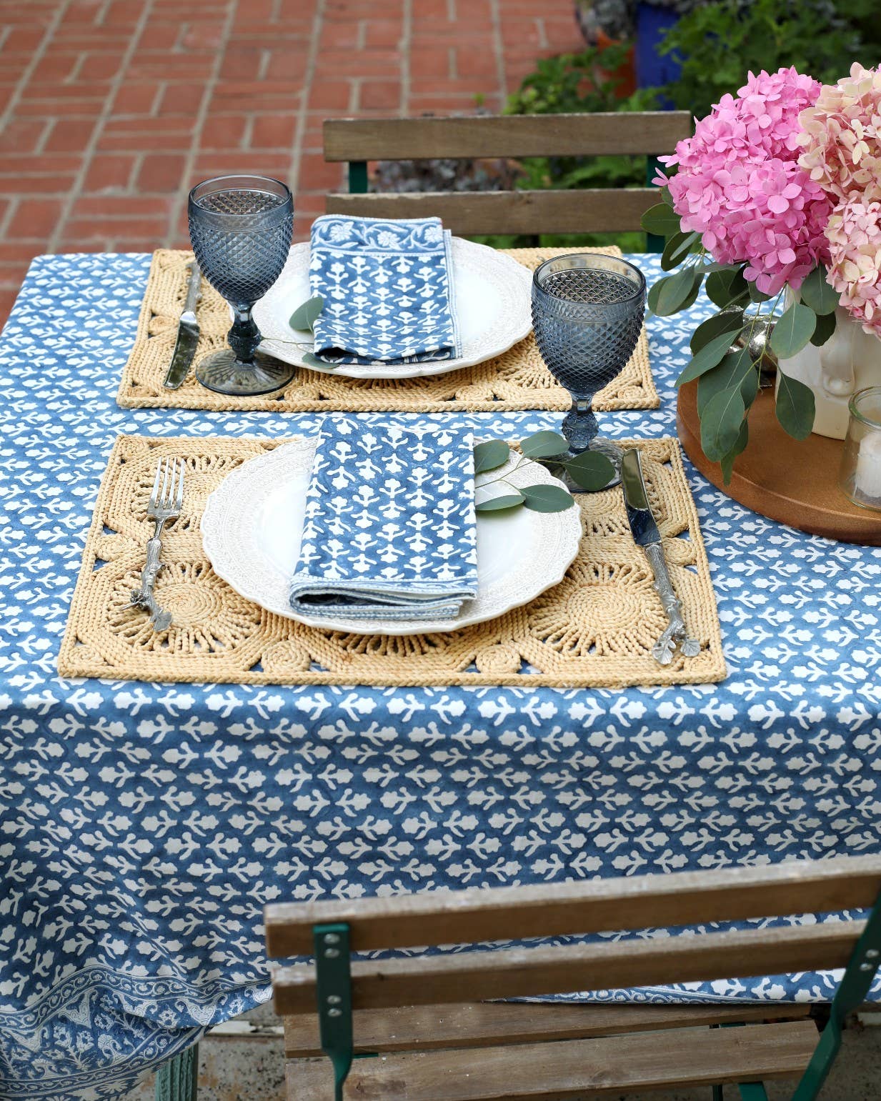 PACIFIC & ROSE TEXTILES - Tablecloth Charlotte Indigo: 60x92 - Image 6