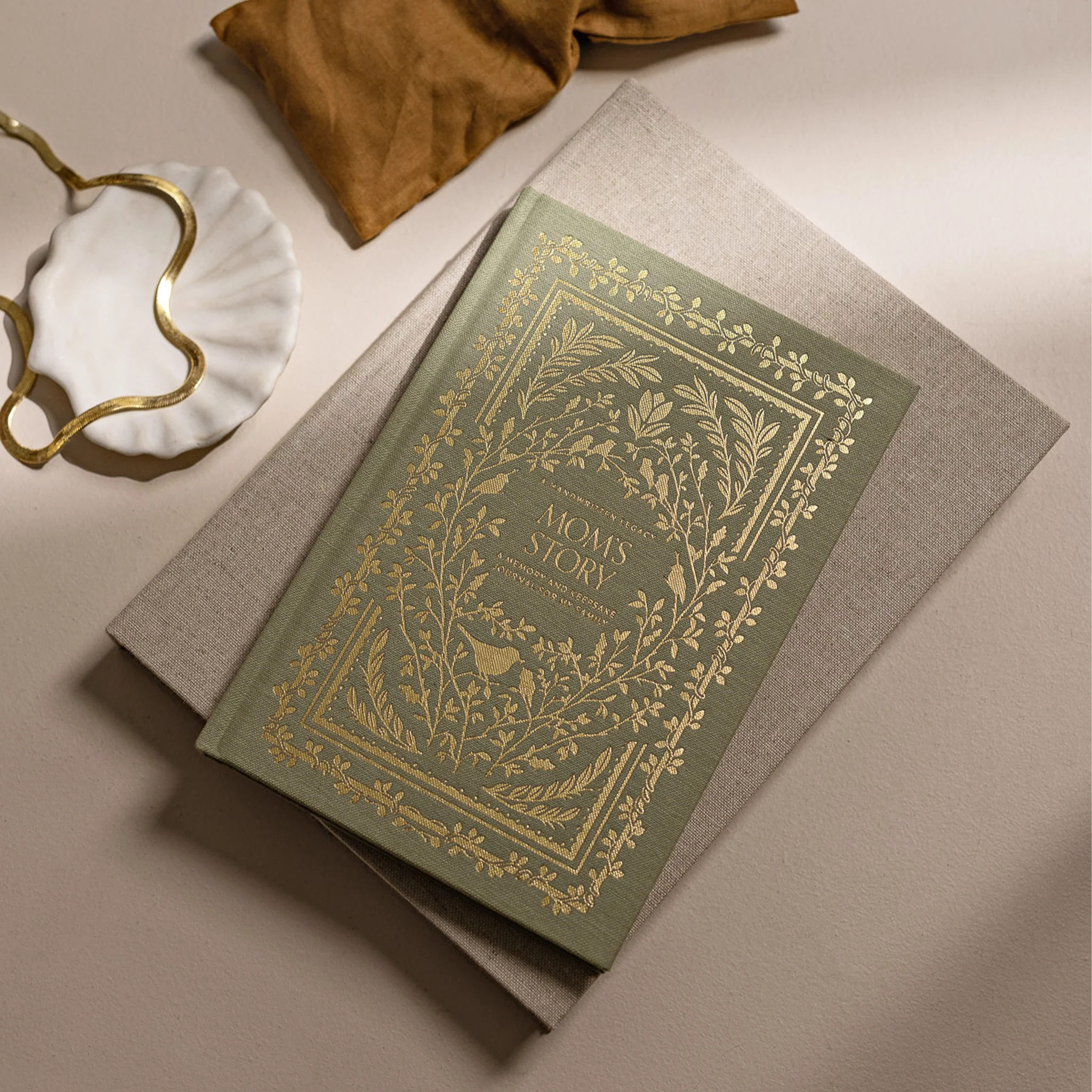 Paige Tate & Co. - Mom's Story: A Memory and Keepsake Journal for My Family - Image 2
