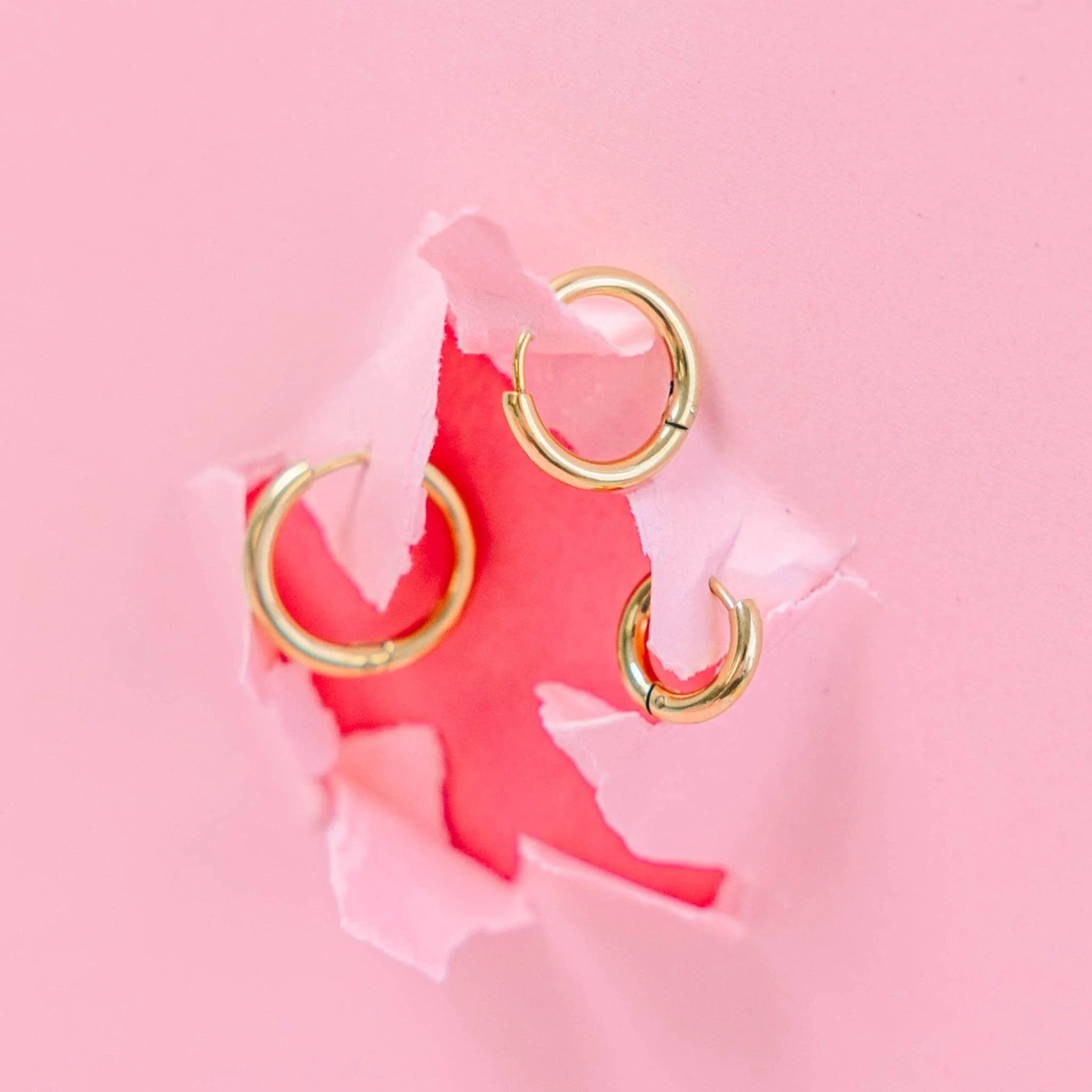 Pierced Co - Gold Huggies Earrings: 10mm