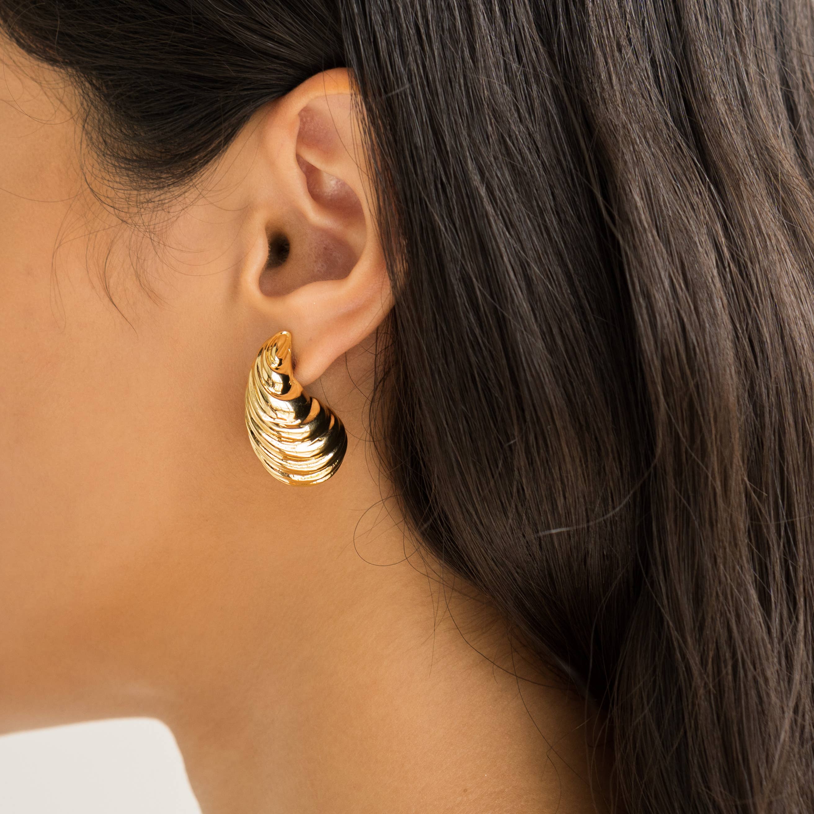 Shell Drop Earrings - Image 6