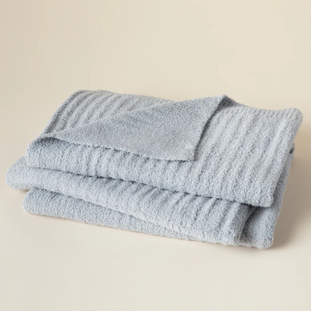 50" x 70" Solid Rib Marshmallow Blanket - Image 3