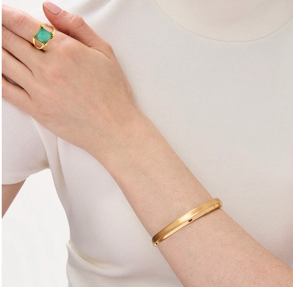 Tao Hinged Bangle - Gold - Image 4