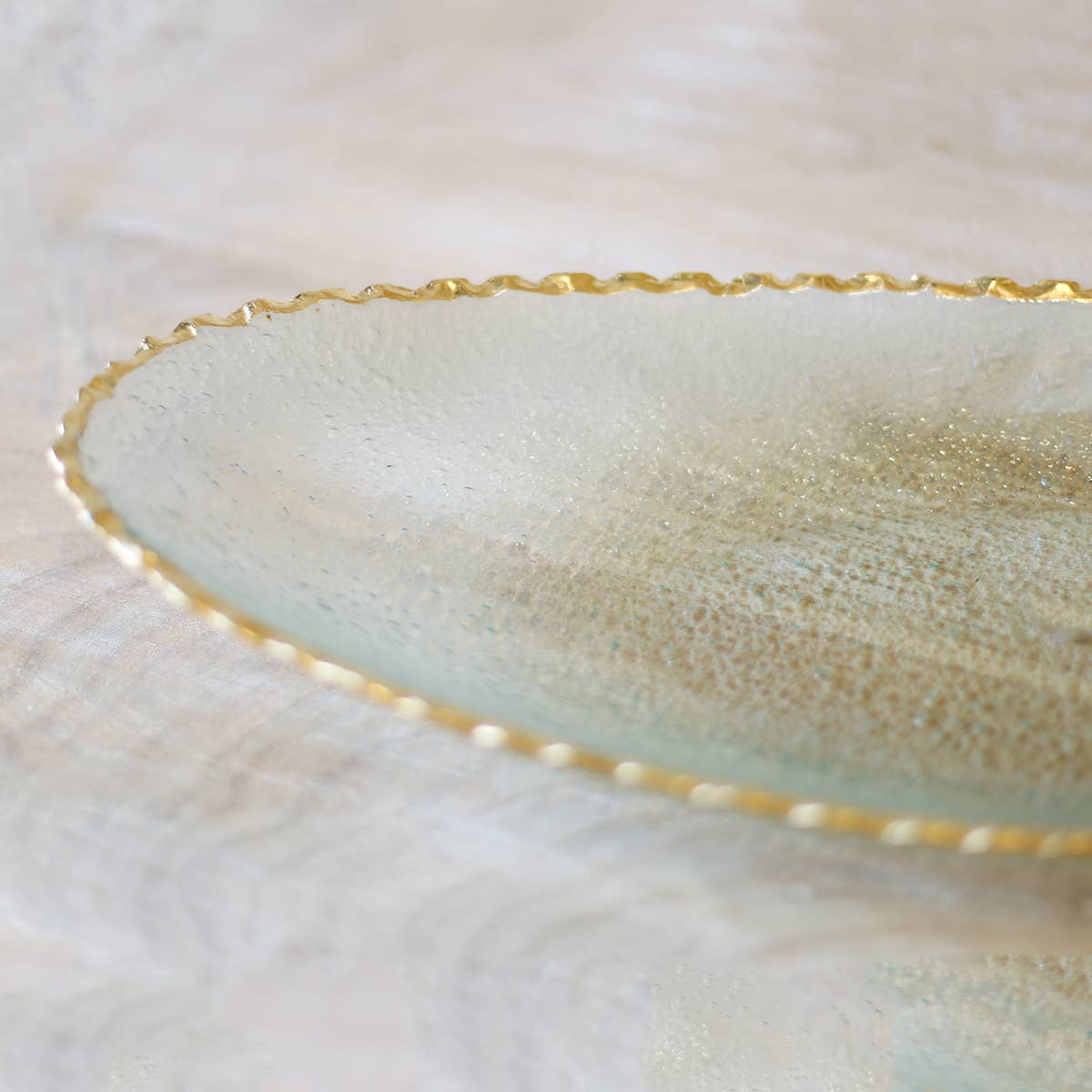 The Royal Standard - Fairbanks Oval Platter Clear/Gold 15x1.75x5.5 - Image 3