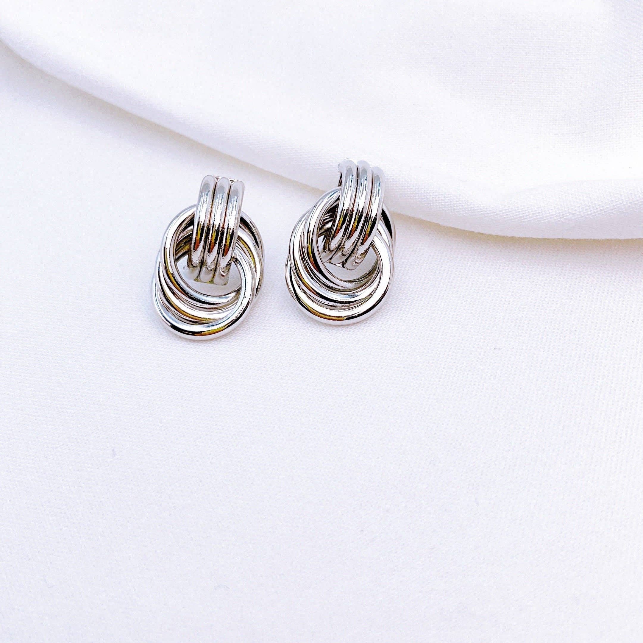 Treasure Jewels Inc. - Knot Stud
